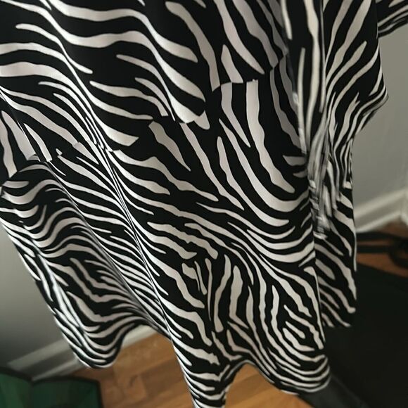 Susan Graver zebra print tiered sleeveless v-neck midi dress size 1X - Picture 5 of 8